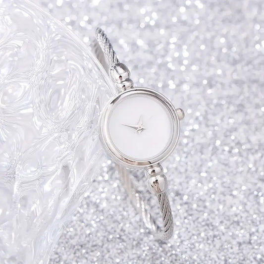 ELEGANT ROUND DESIGN WHITE WATCH